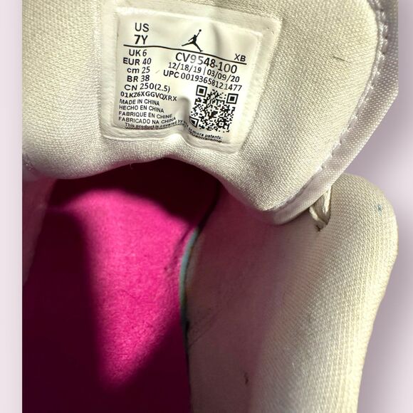 Nike Air‎ Jordan 1 Retro Low GS White Volt Crimson US Size 7Y - Picture 6 of 8